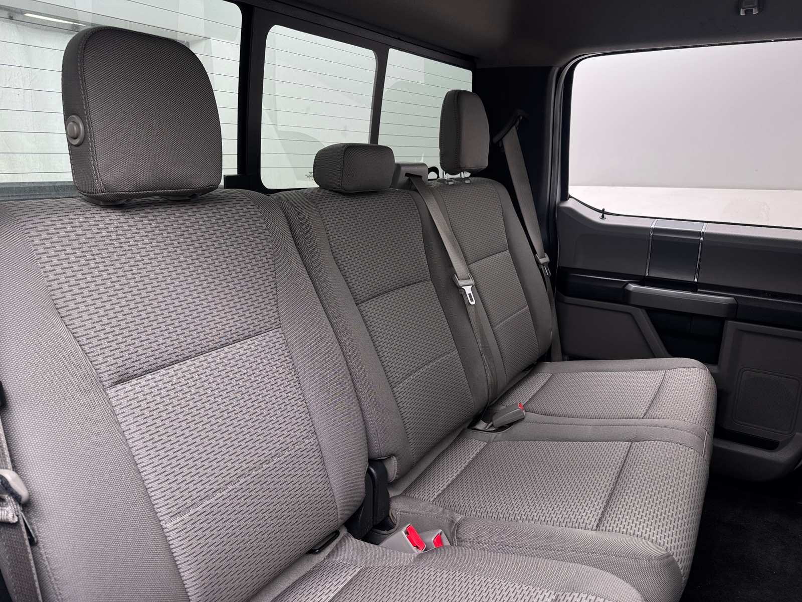 Thumbnail: 2015 Ford Econoline - 6
