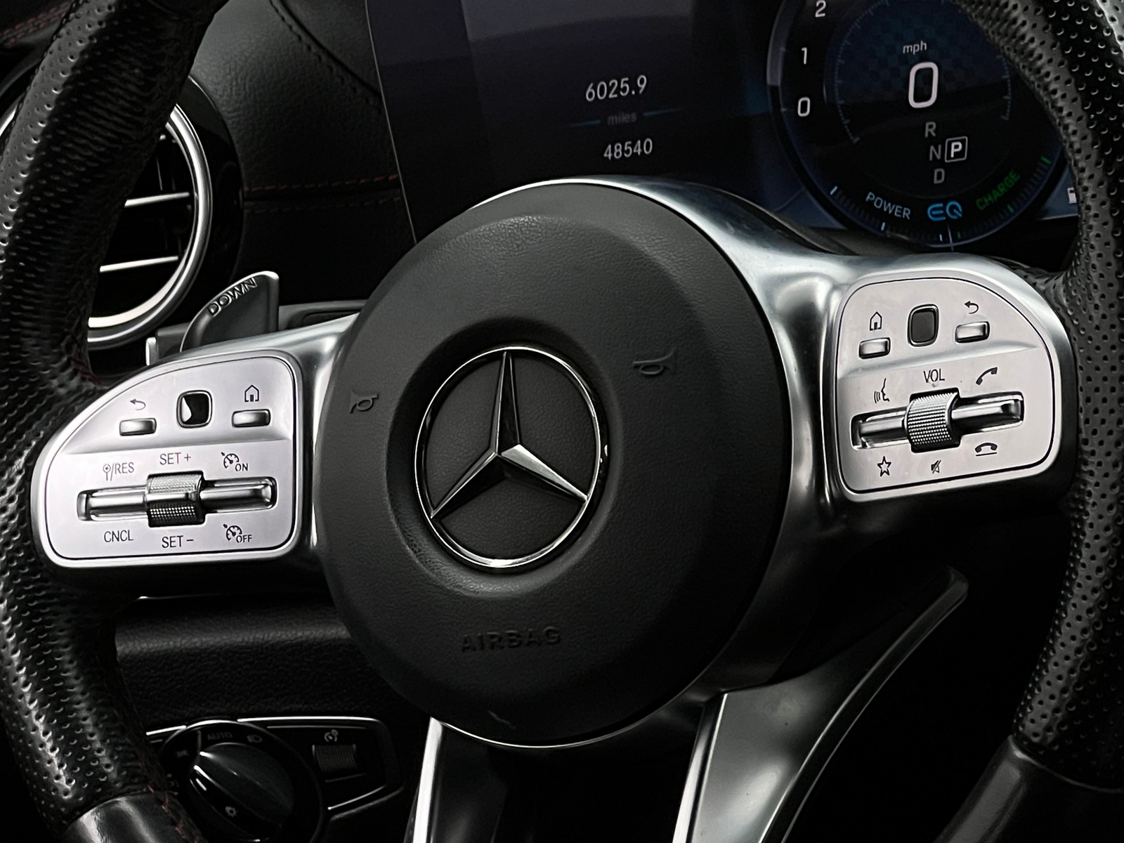 Thumbnail: 2019 Mercedes-Benz E-Class - 4