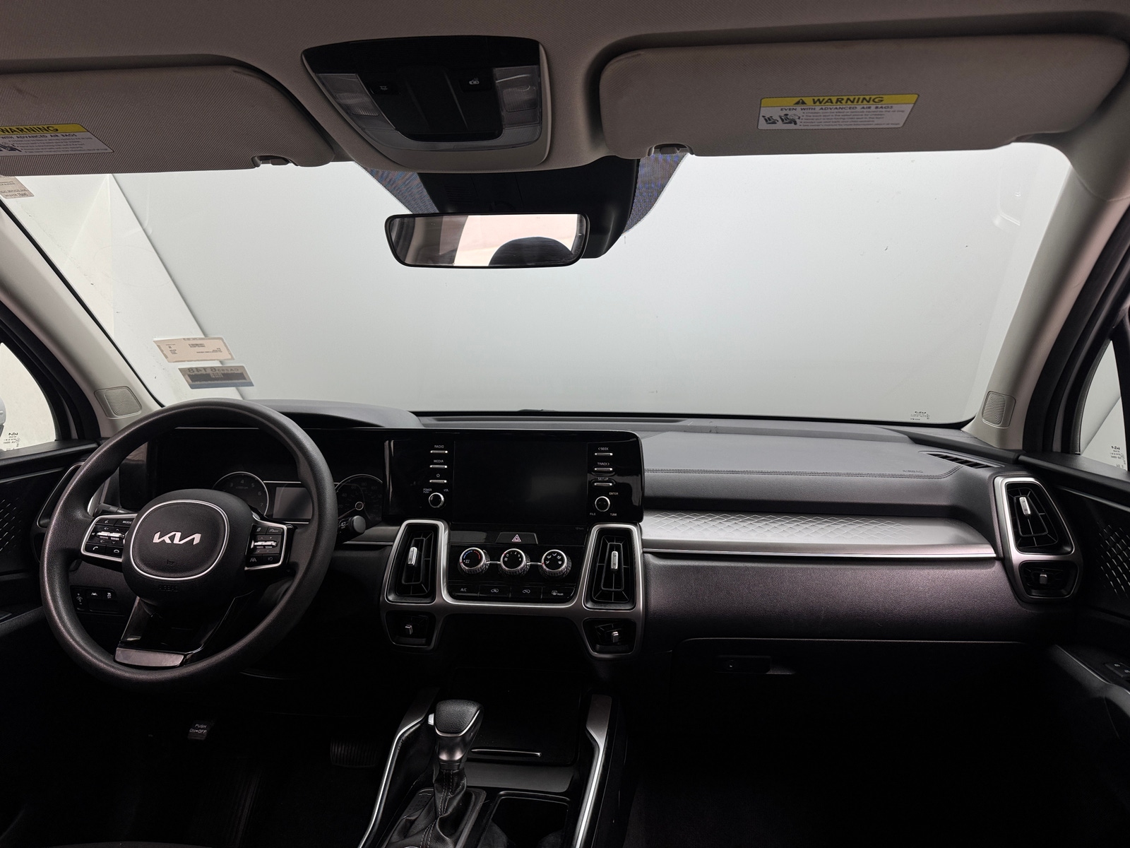 Thumbnail: 2022 Kia Sorento - 3