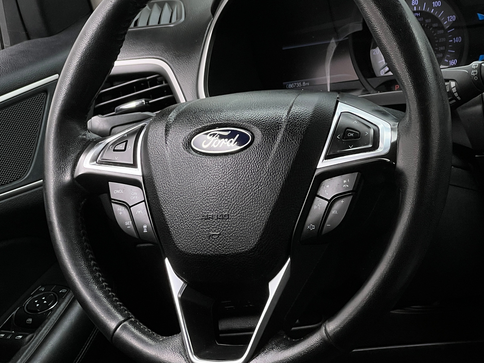 Thumbnail: 2021 Ford Edge - 4