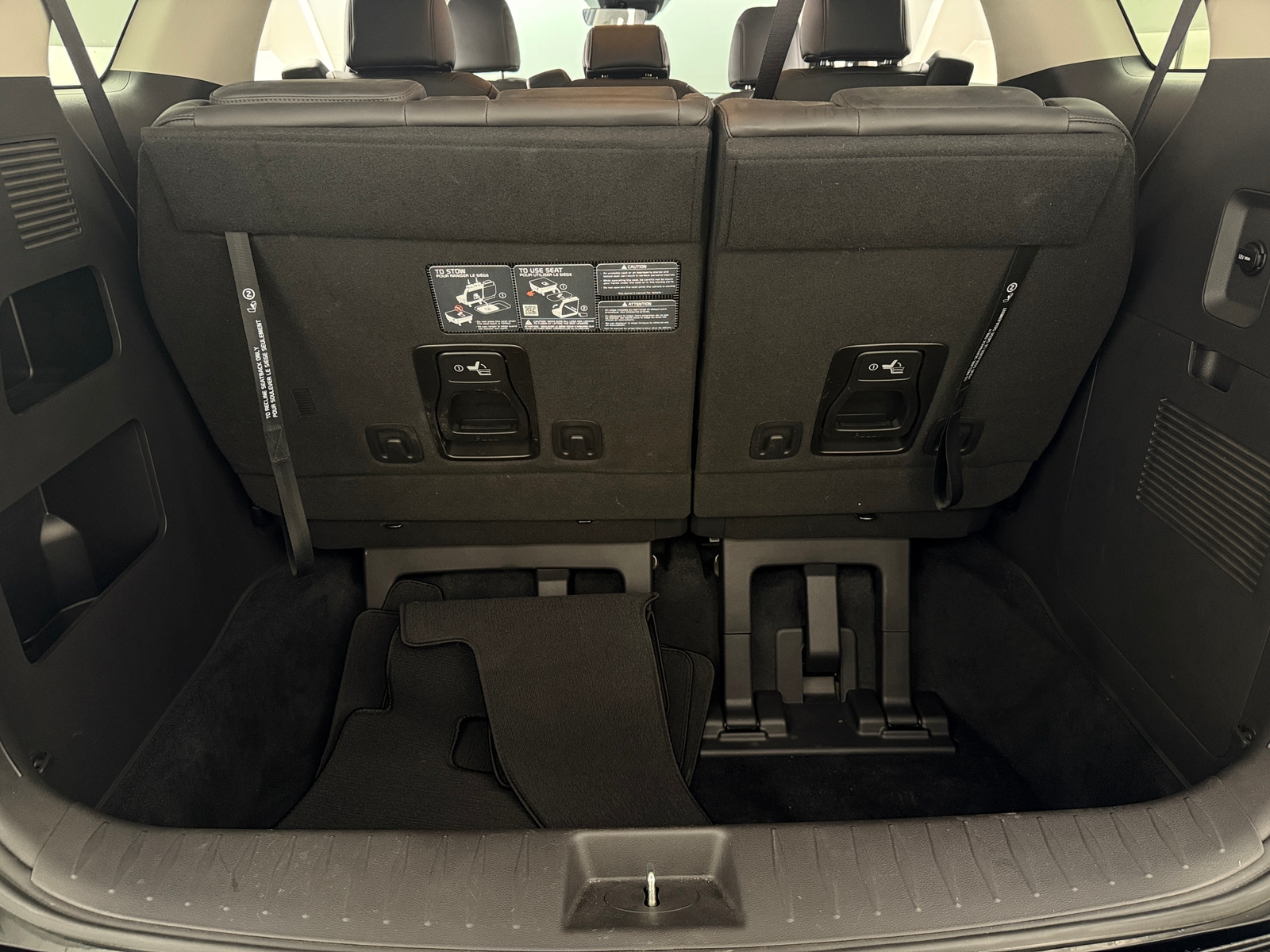 Thumbnail: 2024 Kia Carnival - 6