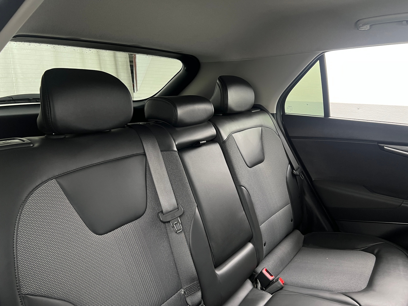 Thumbnail: 2024 Kia Niro - 6
