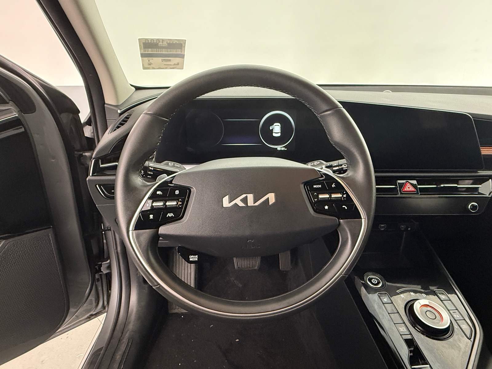 Thumbnail: 2024 Kia Niro - 5