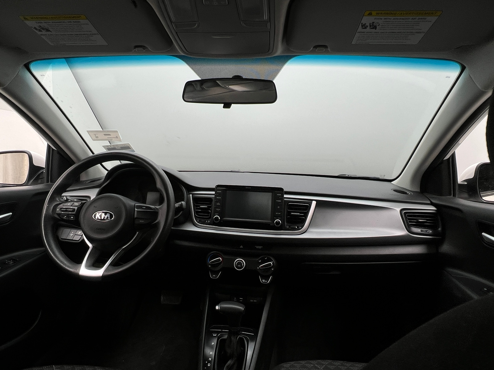 Thumbnail: 2020 Kia Rio - 3