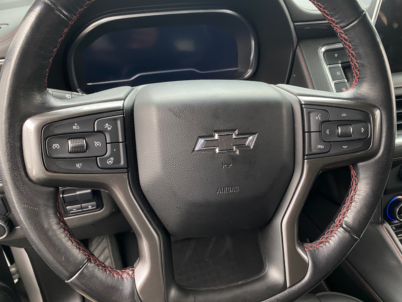 Thumbnail: 2022 Chevrolet Tahoe - 4