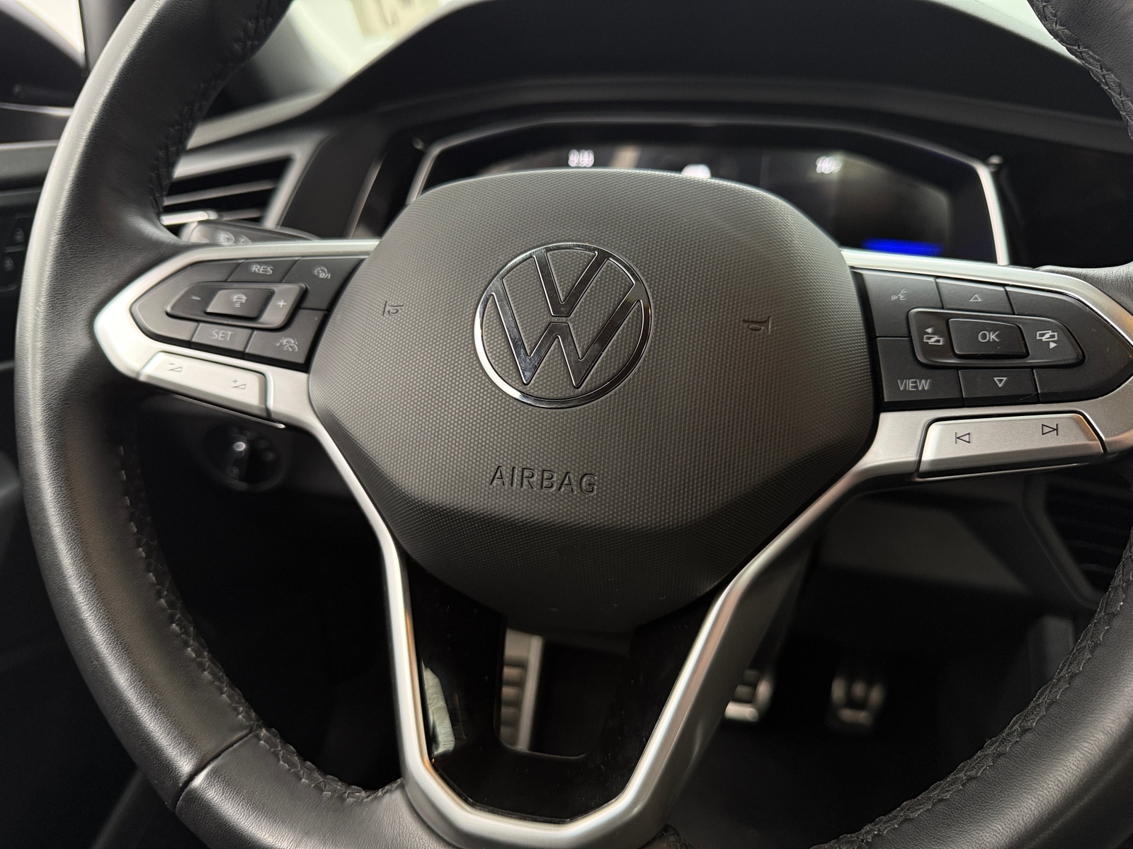 Thumbnail: 2023 Volkswagen Jetta - 5