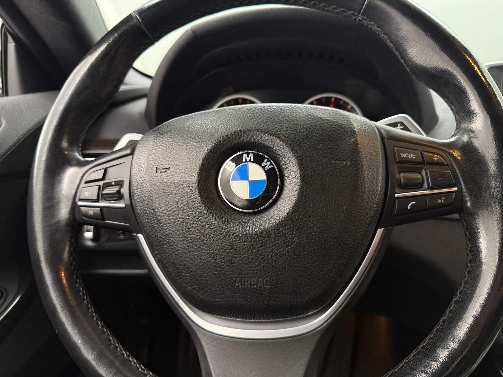 Thumbnail: 2012 BMW 6 Series - 3