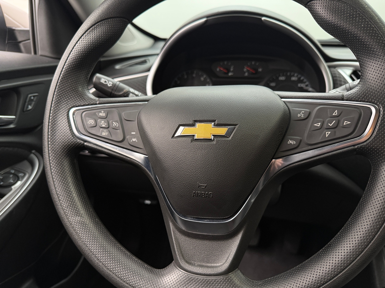 Thumbnail: 2024 Chevrolet Malibu - 5
