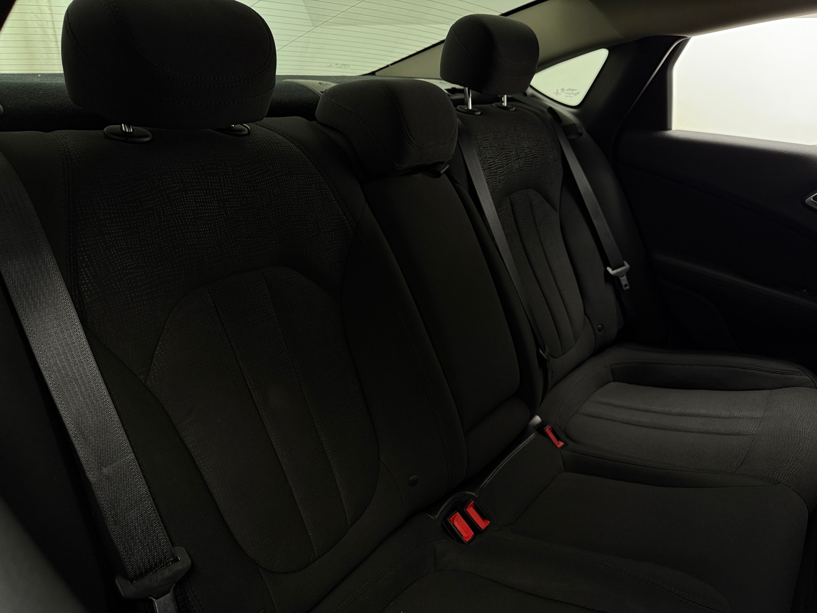 Thumbnail: 2016 Chrysler 200 - 6
