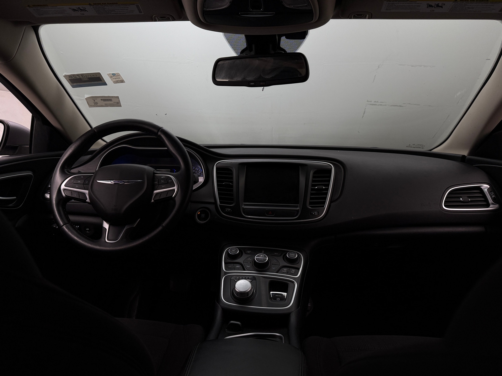 Thumbnail: 2016 Chrysler 200 - 3