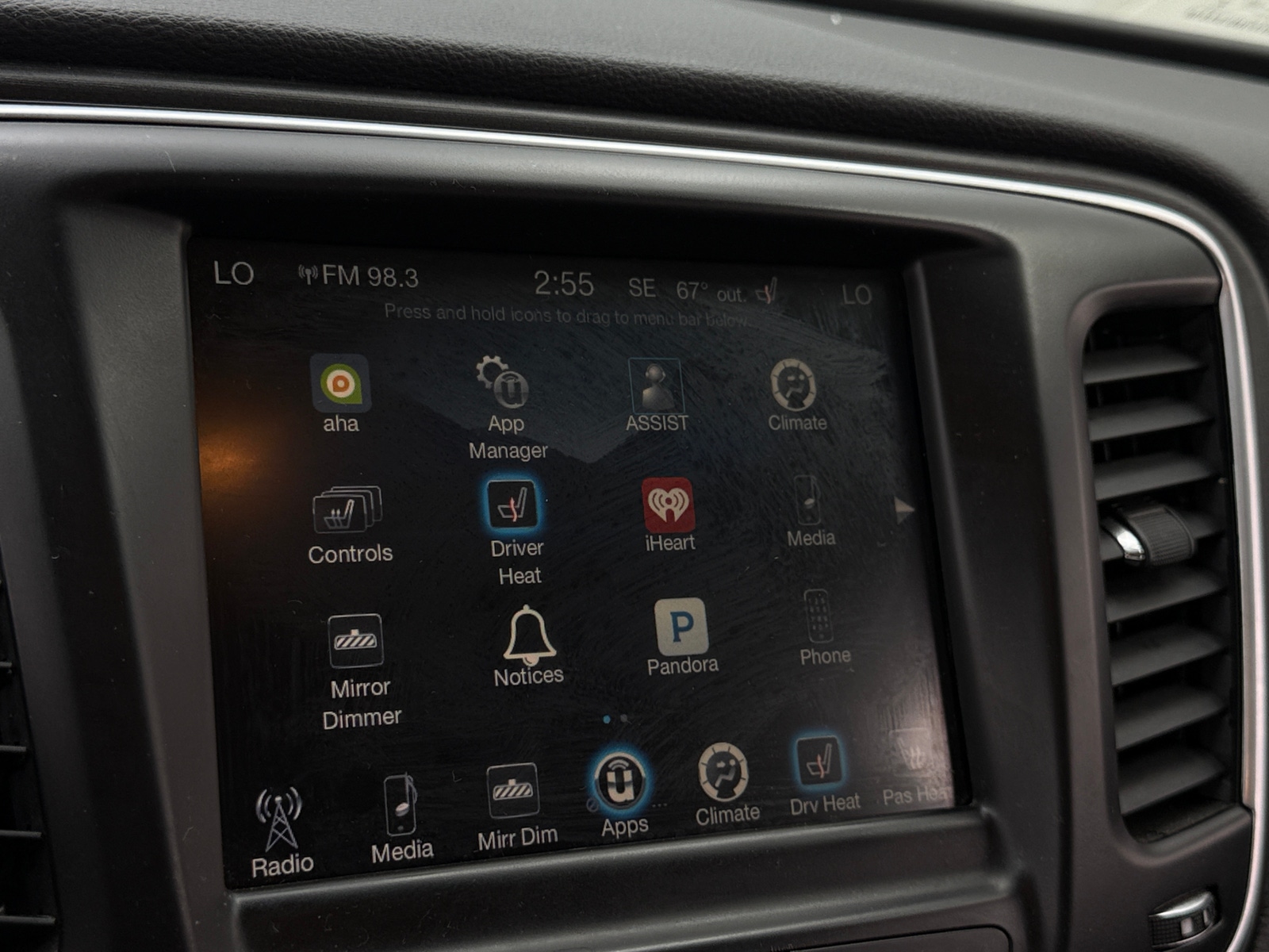 Thumbnail: 2016 Chrysler 200 - 4