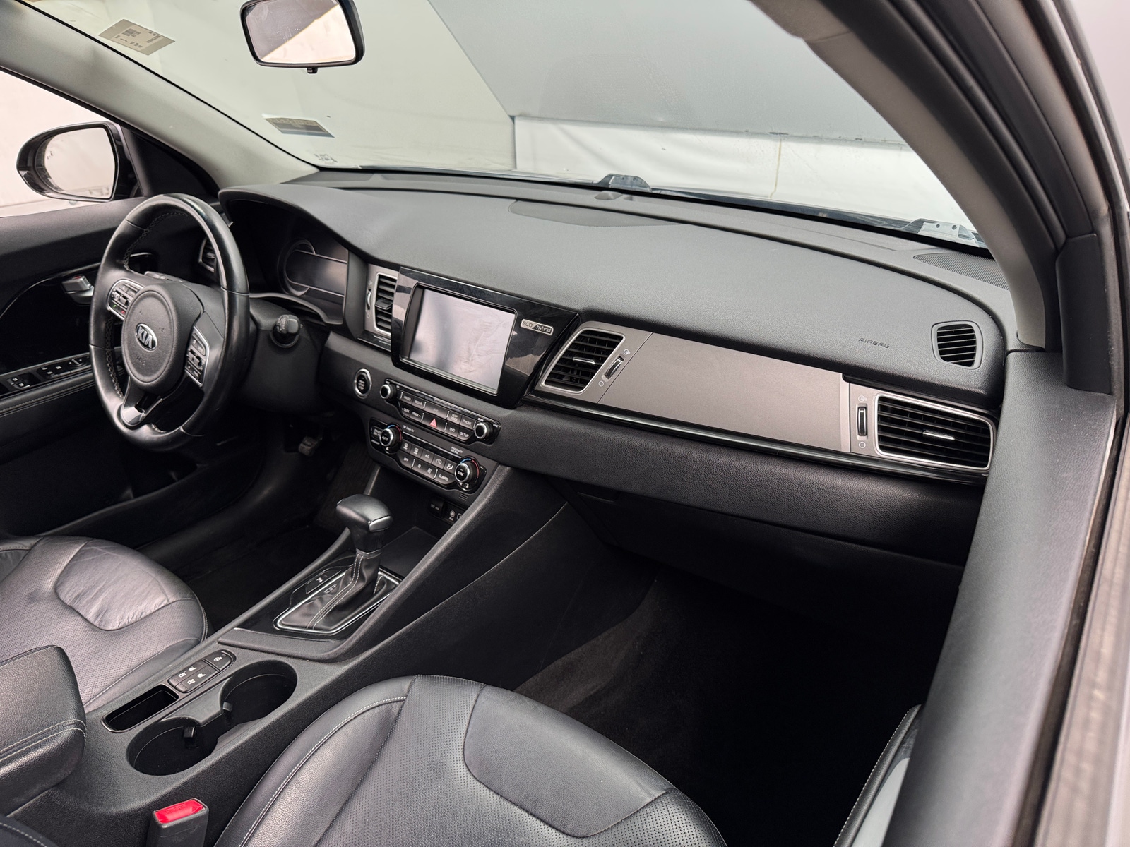 Thumbnail: 2017 Kia Niro - 2
