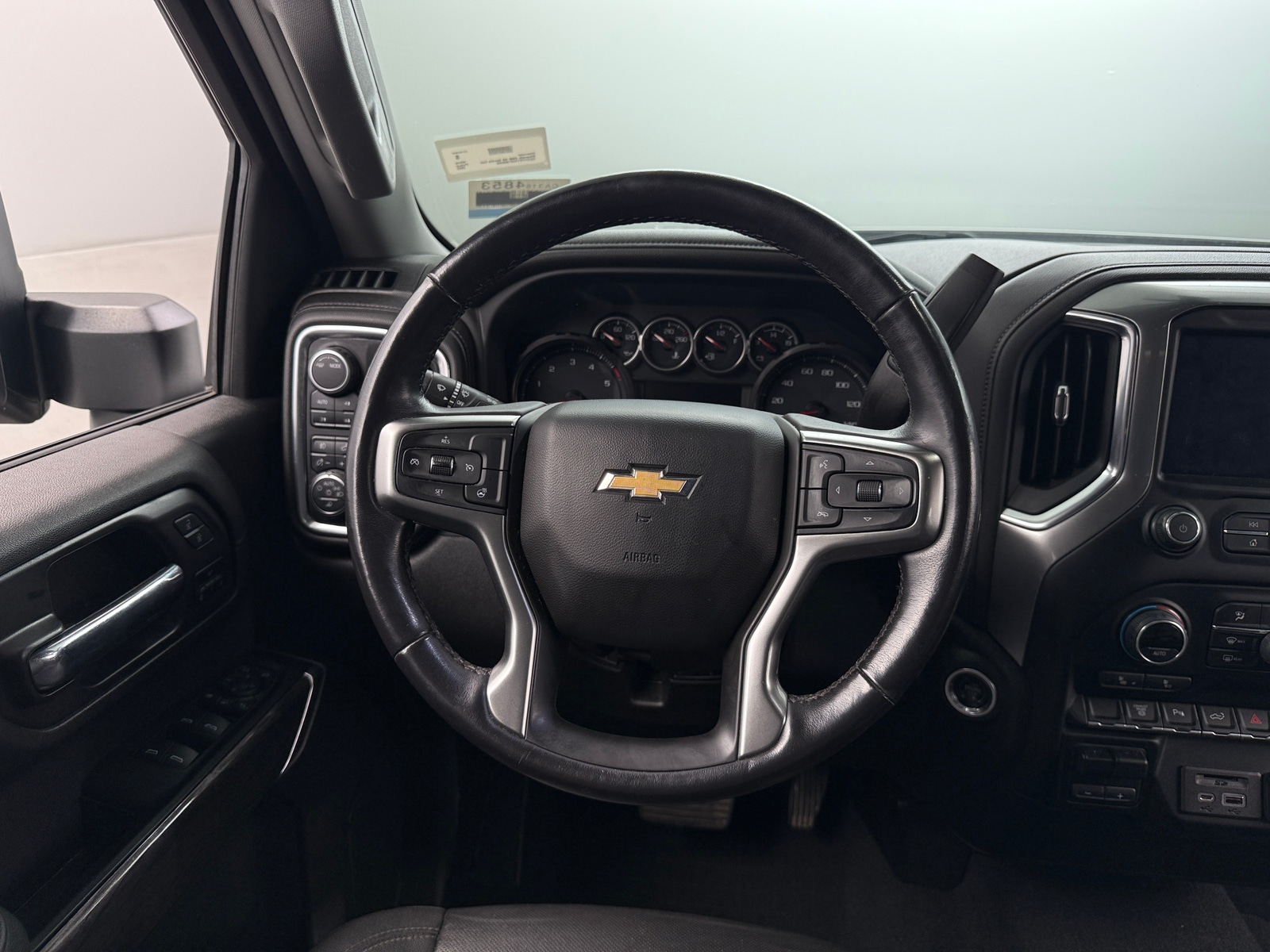 Thumbnail: 2022 Chevrolet Silverado 2500 - 4