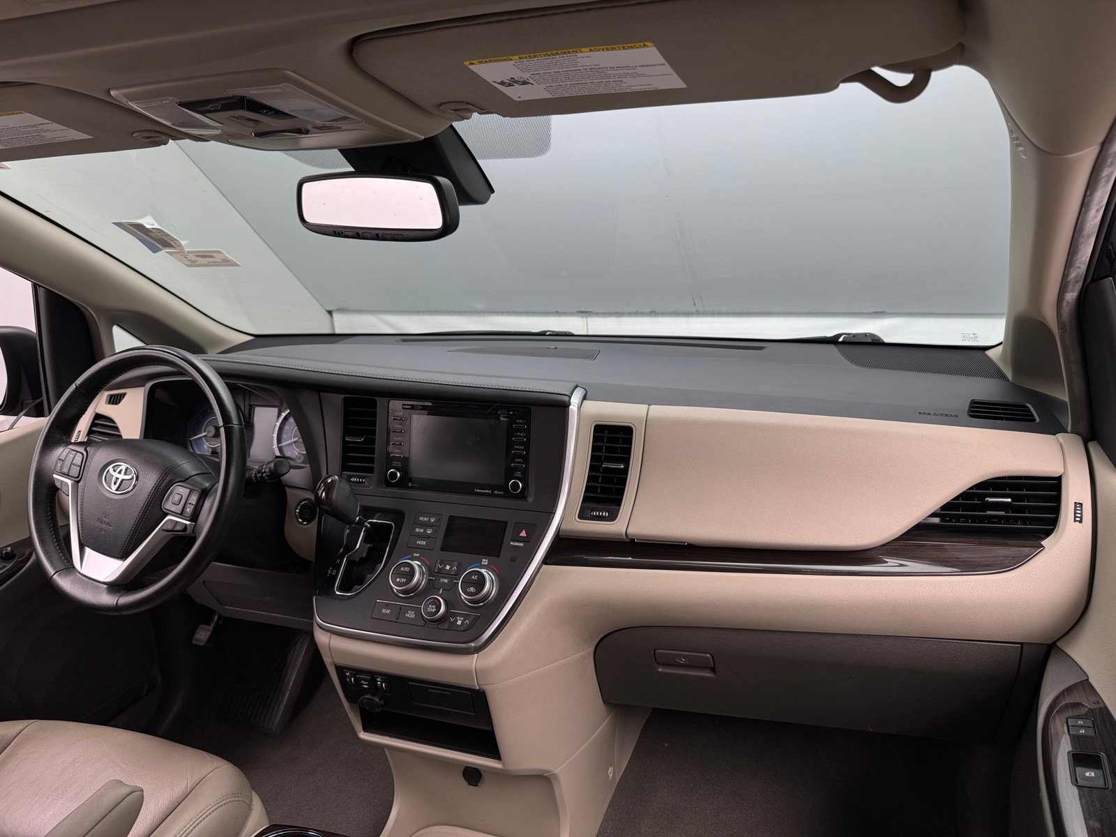 Thumbnail: 2019 Toyota Sienna - 2