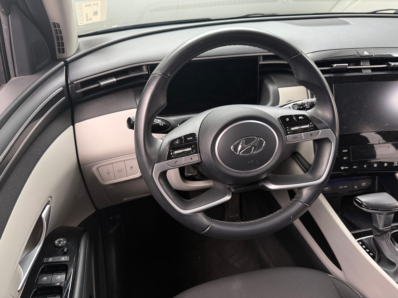 Thumbnail: 2022 Hyundai Tucson - 5