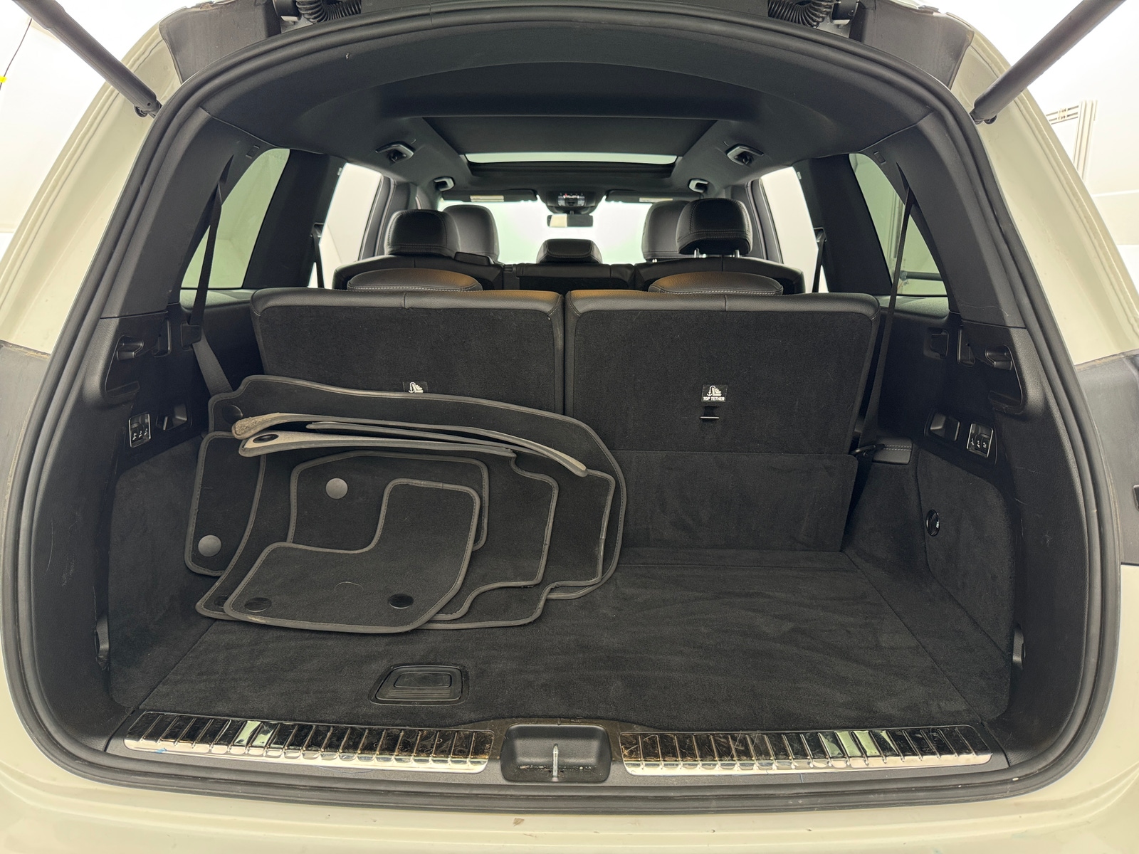 Thumbnail: 2024 Mercedes-Benz GLS - 6