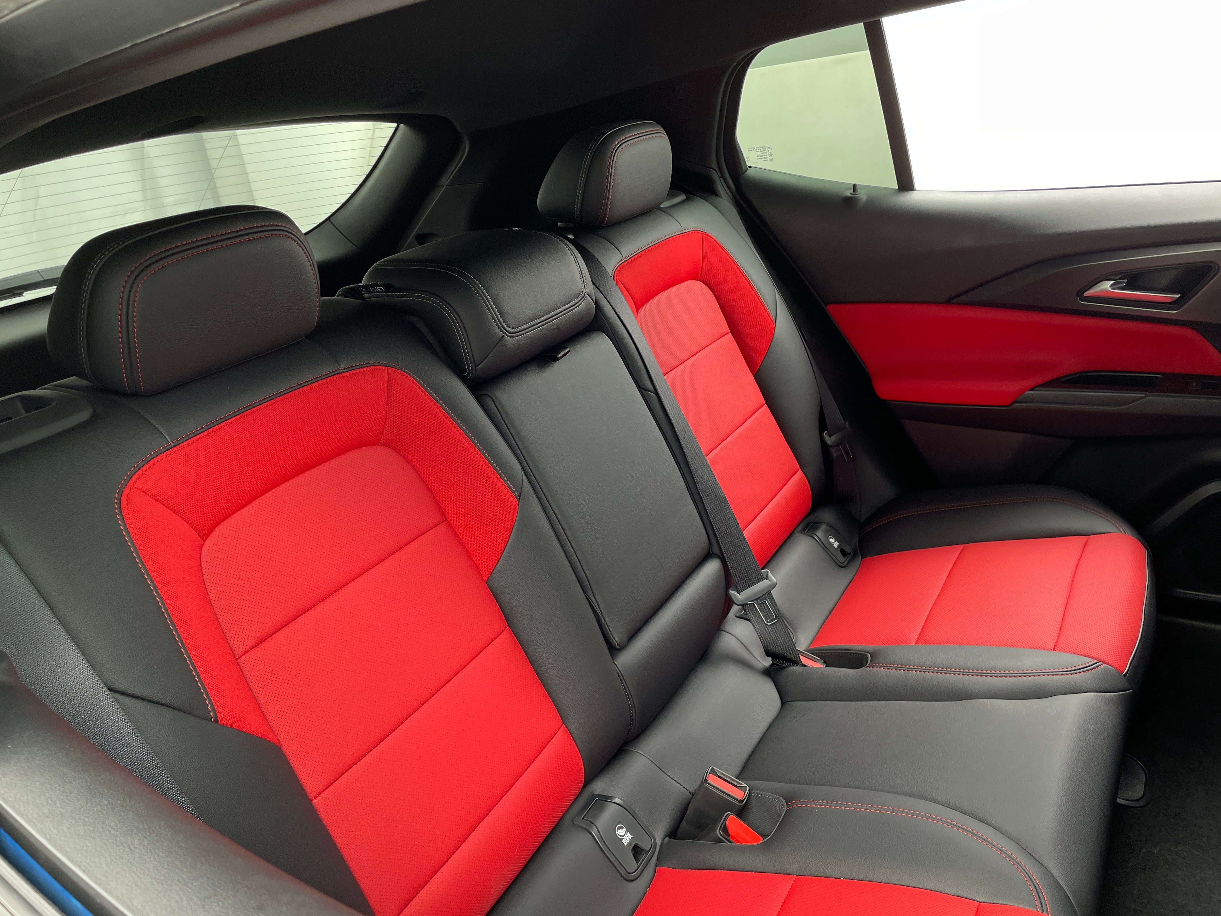 Used 2025 Chevrolet Equinox EV RS with VIN 3GN7DSRP4SS204270 for sale in Oak Creek, WI