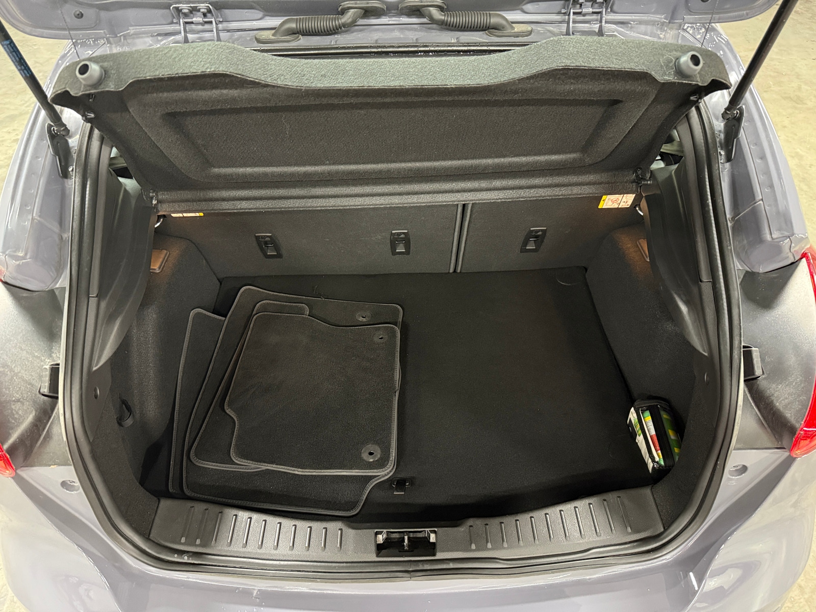 Thumbnail: 2016 Ford Focus - 6
