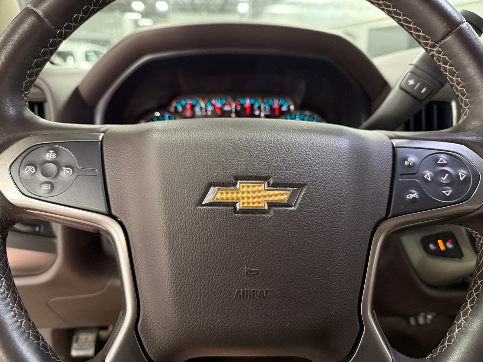 Thumbnail: 2015 Chevrolet Silverado 1500 - 5