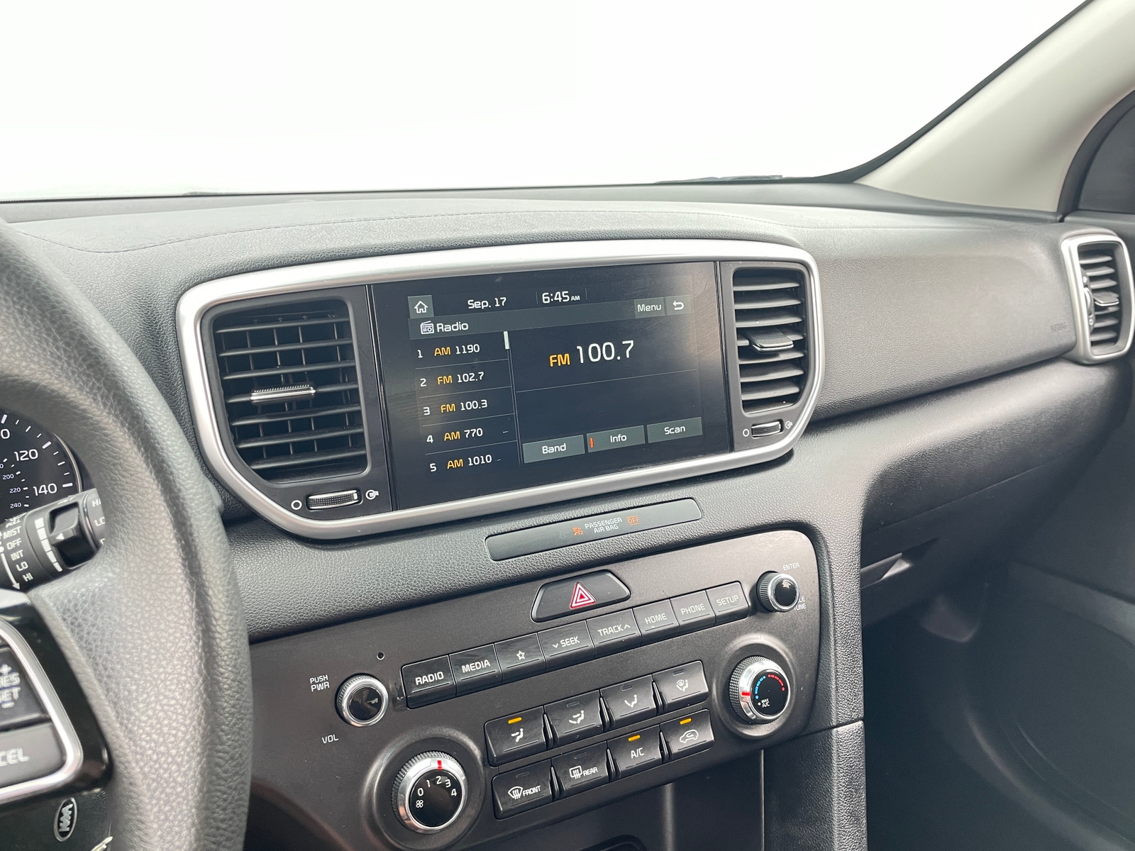 Thumbnail: 2021 Kia Sportage - 4