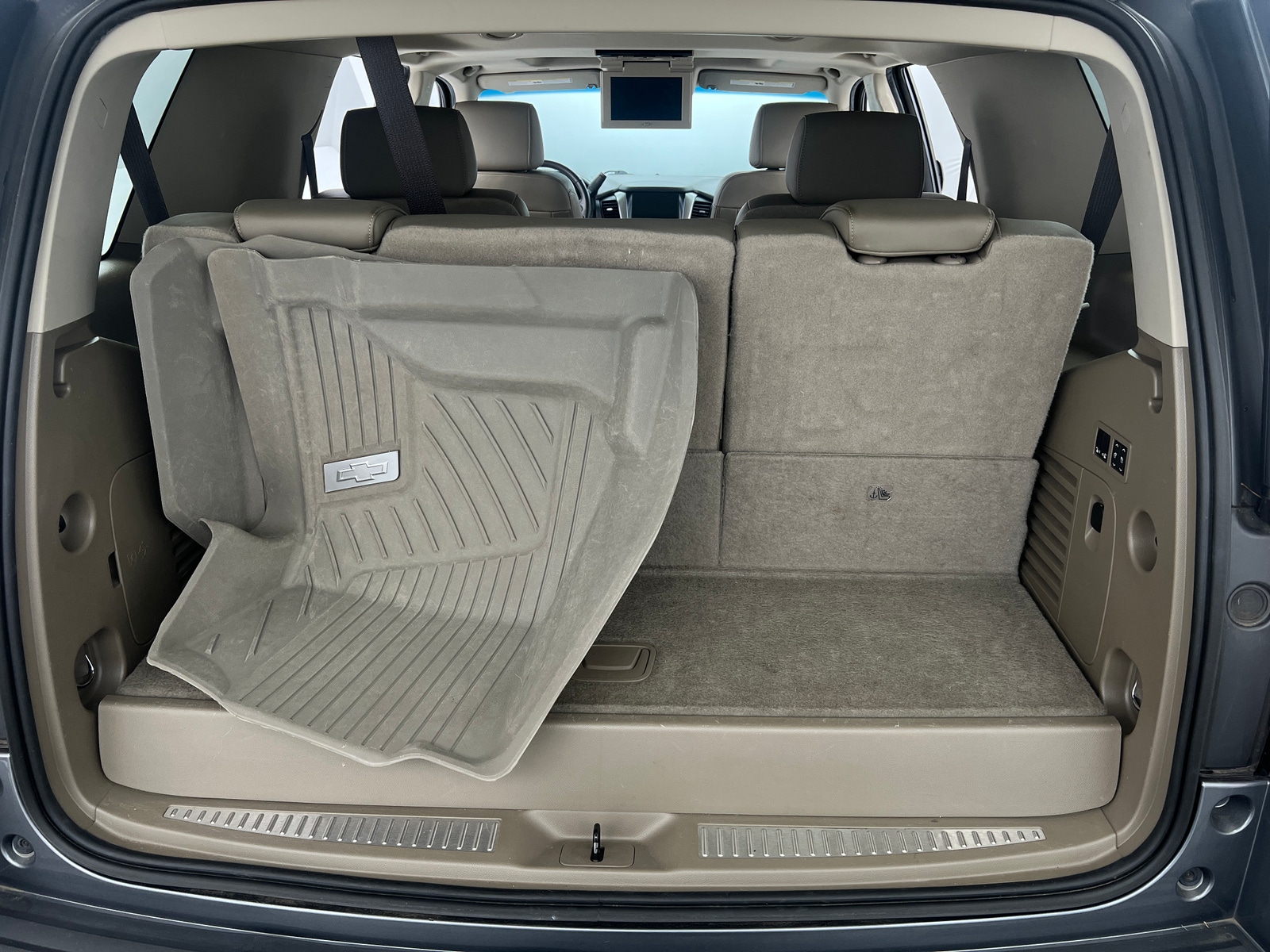 Thumbnail: 2018 Chevrolet Tahoe - 6
