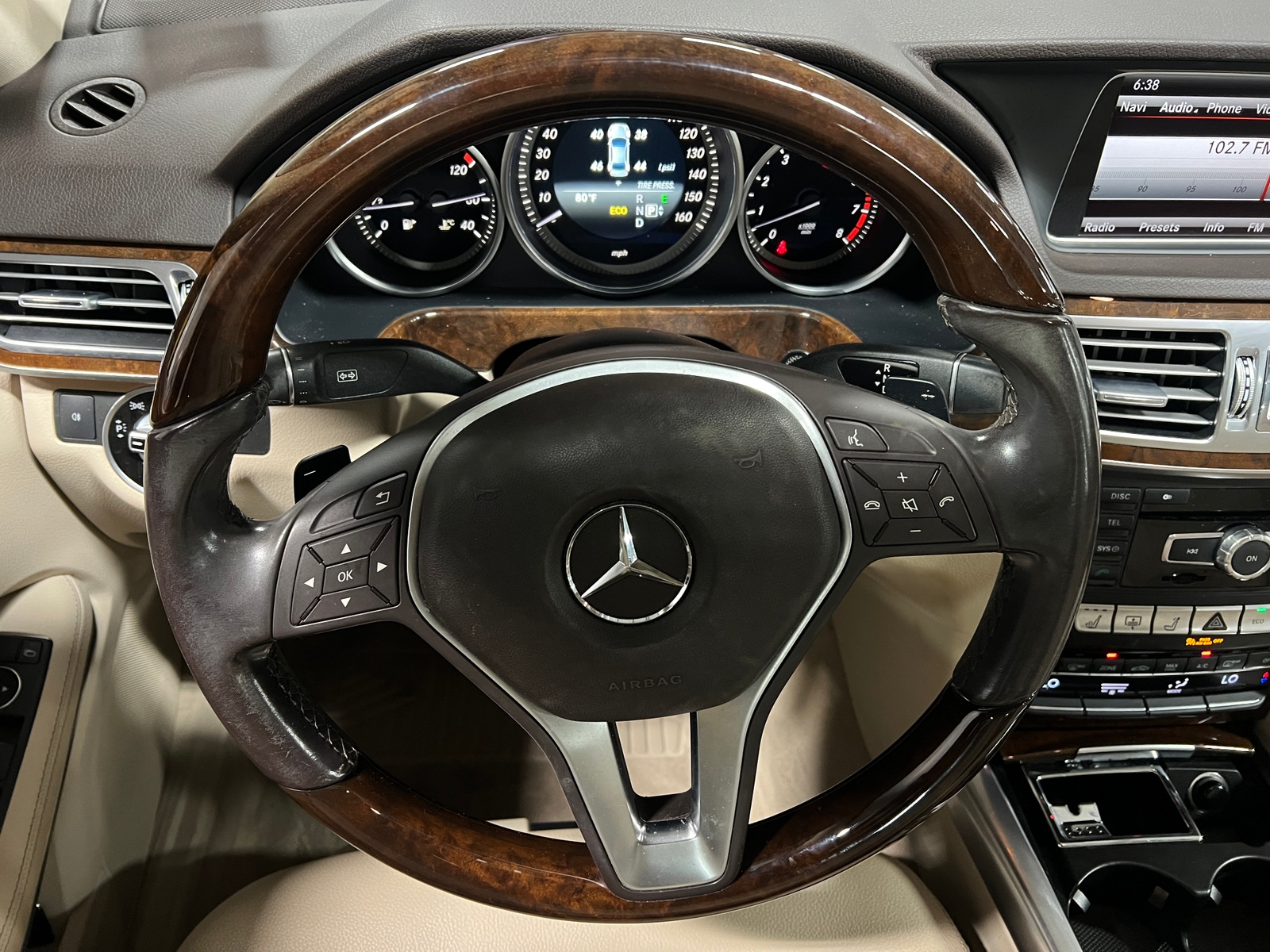 Thumbnail: 2014 Mercedes-Benz E-Class - 4