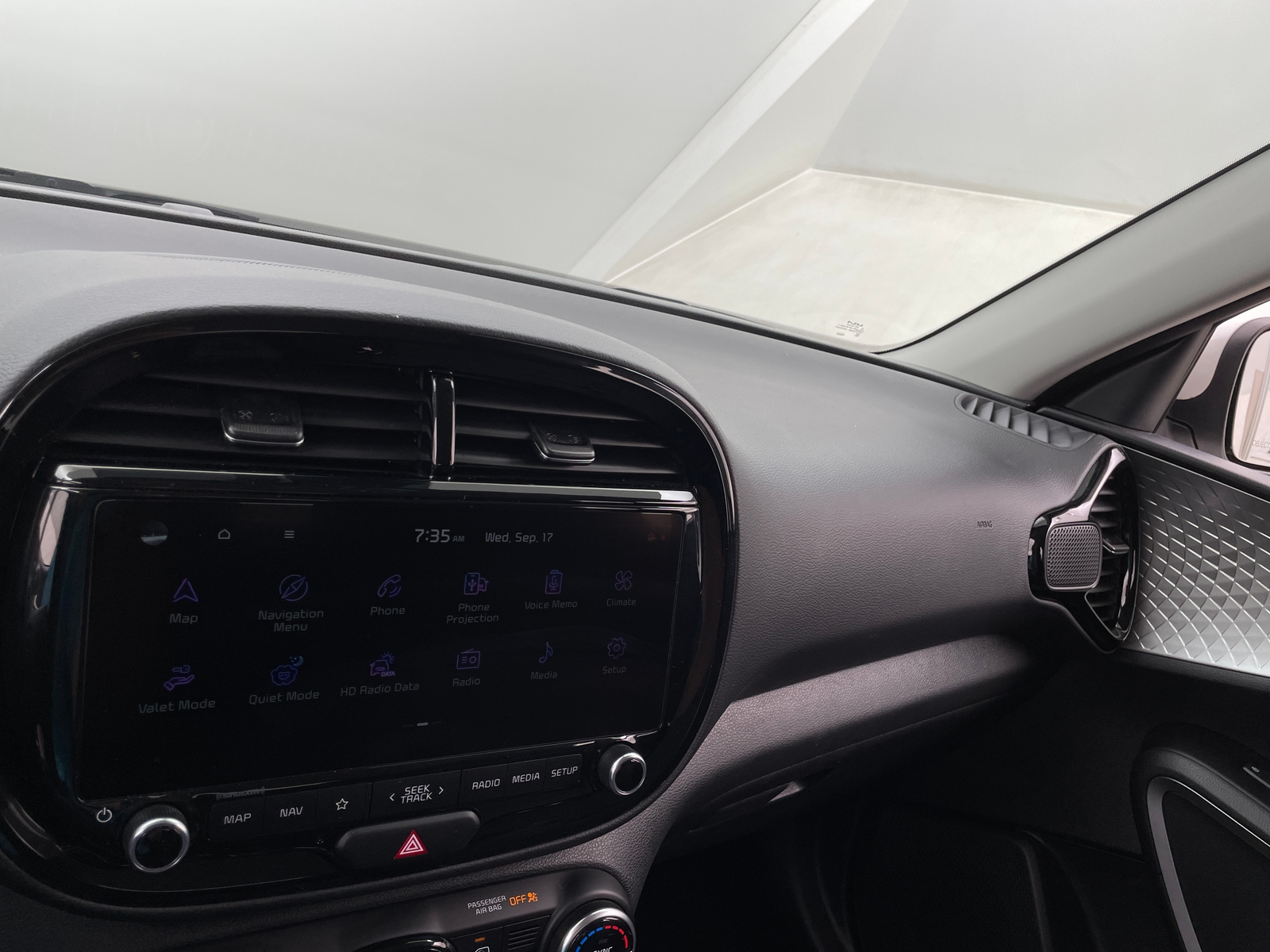 Thumbnail: 2023 Kia Soul - 4