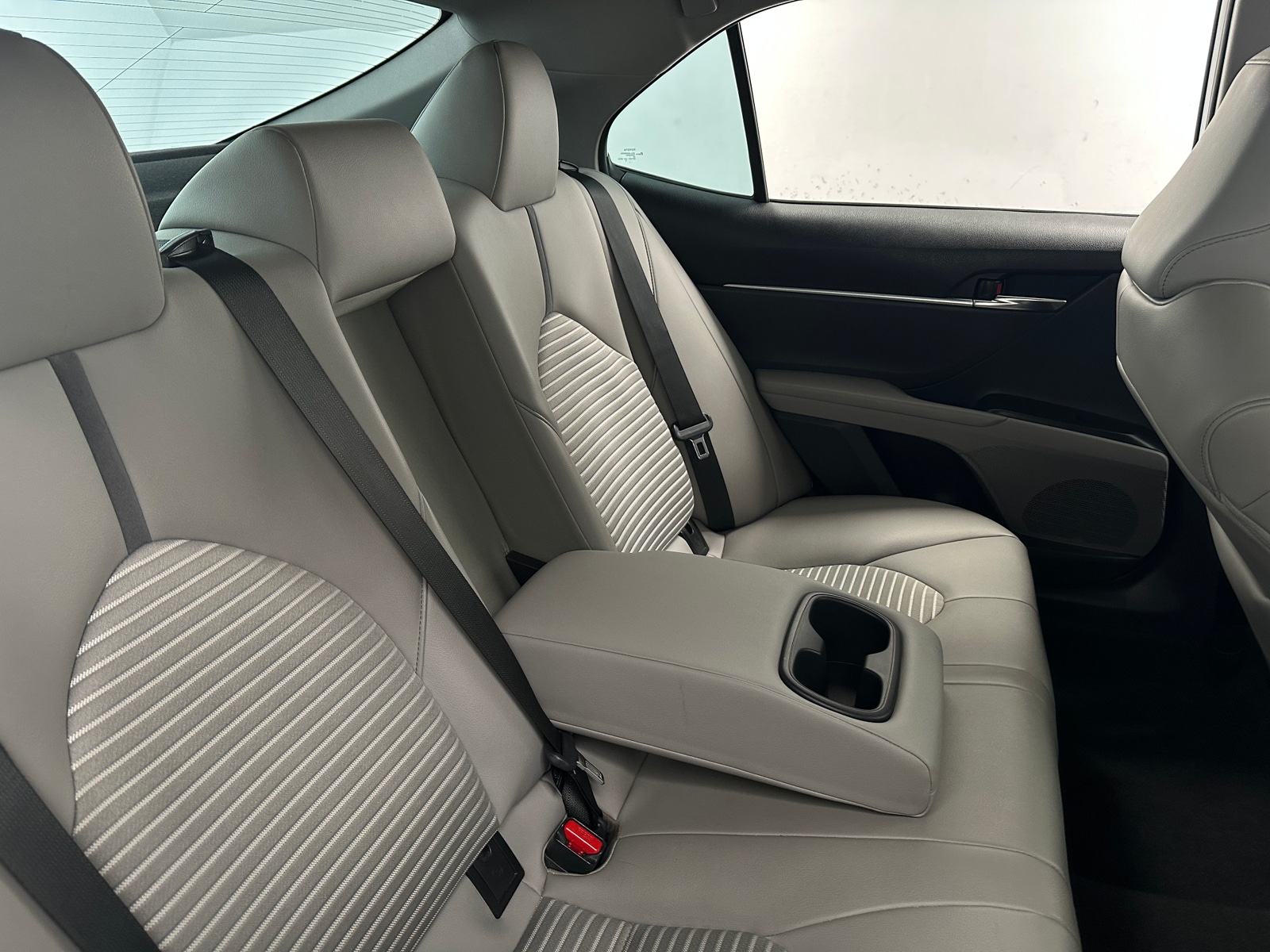 Thumbnail: 2022 Toyota Camry - 5