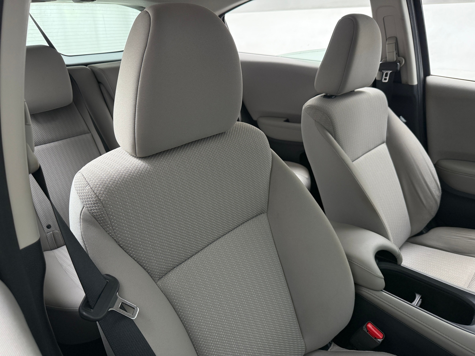 Thumbnail: 2017 Honda HR-V - 2