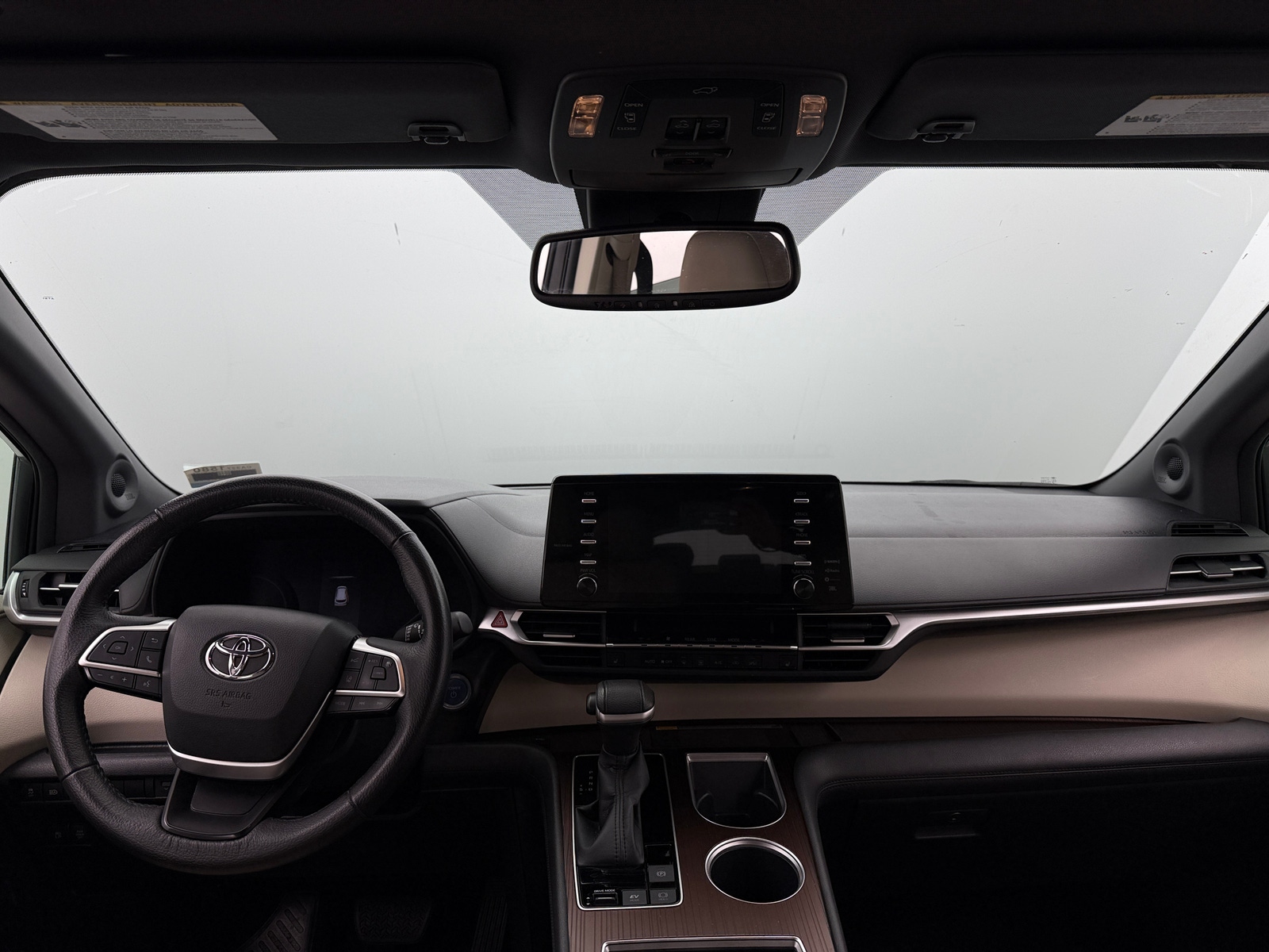 Thumbnail: 2022 Toyota Sienna - 2