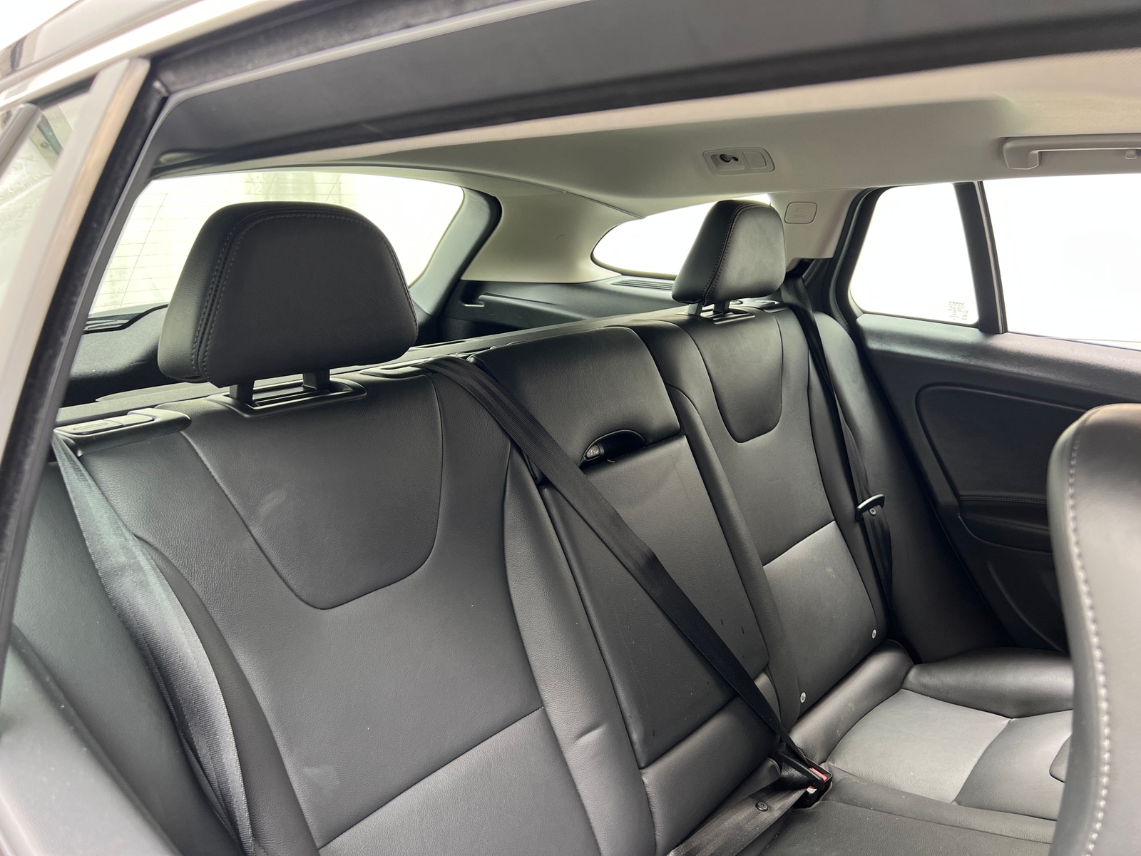 Thumbnail: 2017 Volvo V60 - 5