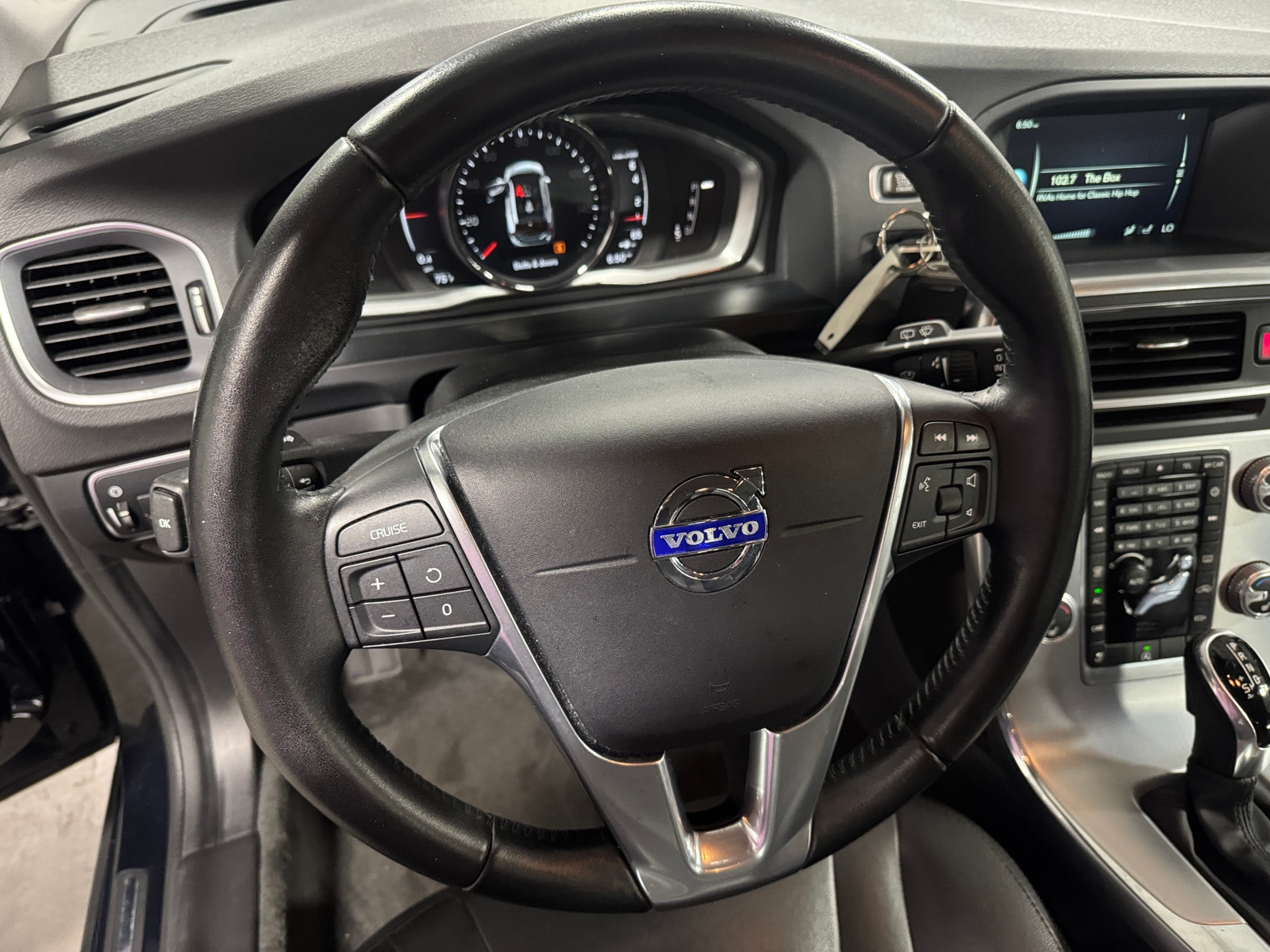 Thumbnail: 2017 Volvo V60 - 4
