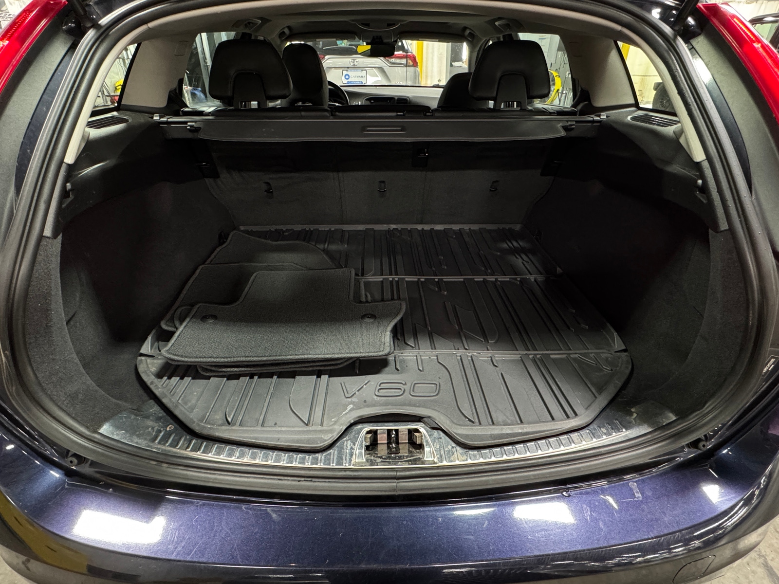 Thumbnail: 2017 Volvo V60 - 6