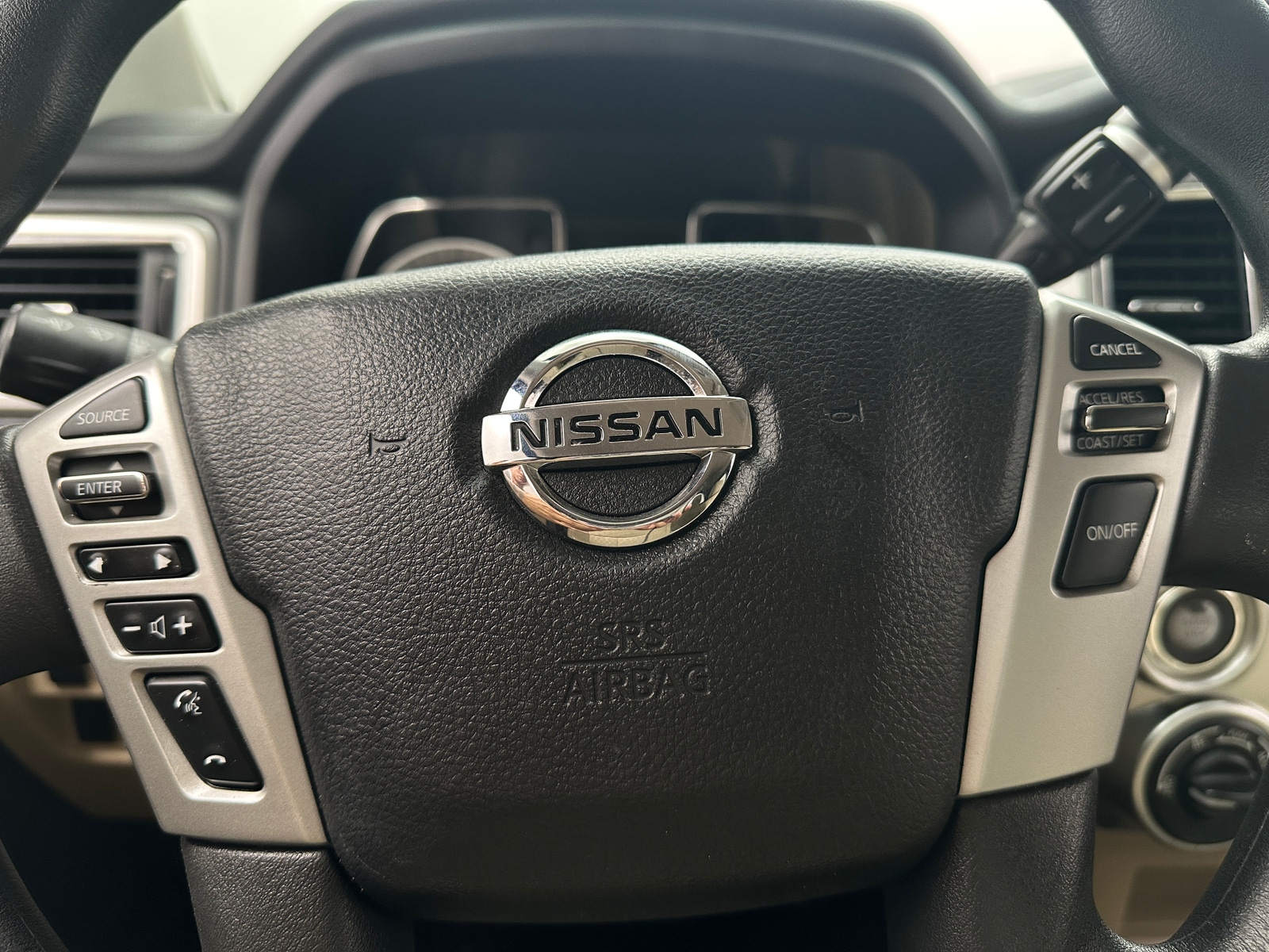 Thumbnail: 2017 Nissan Titan - 5
