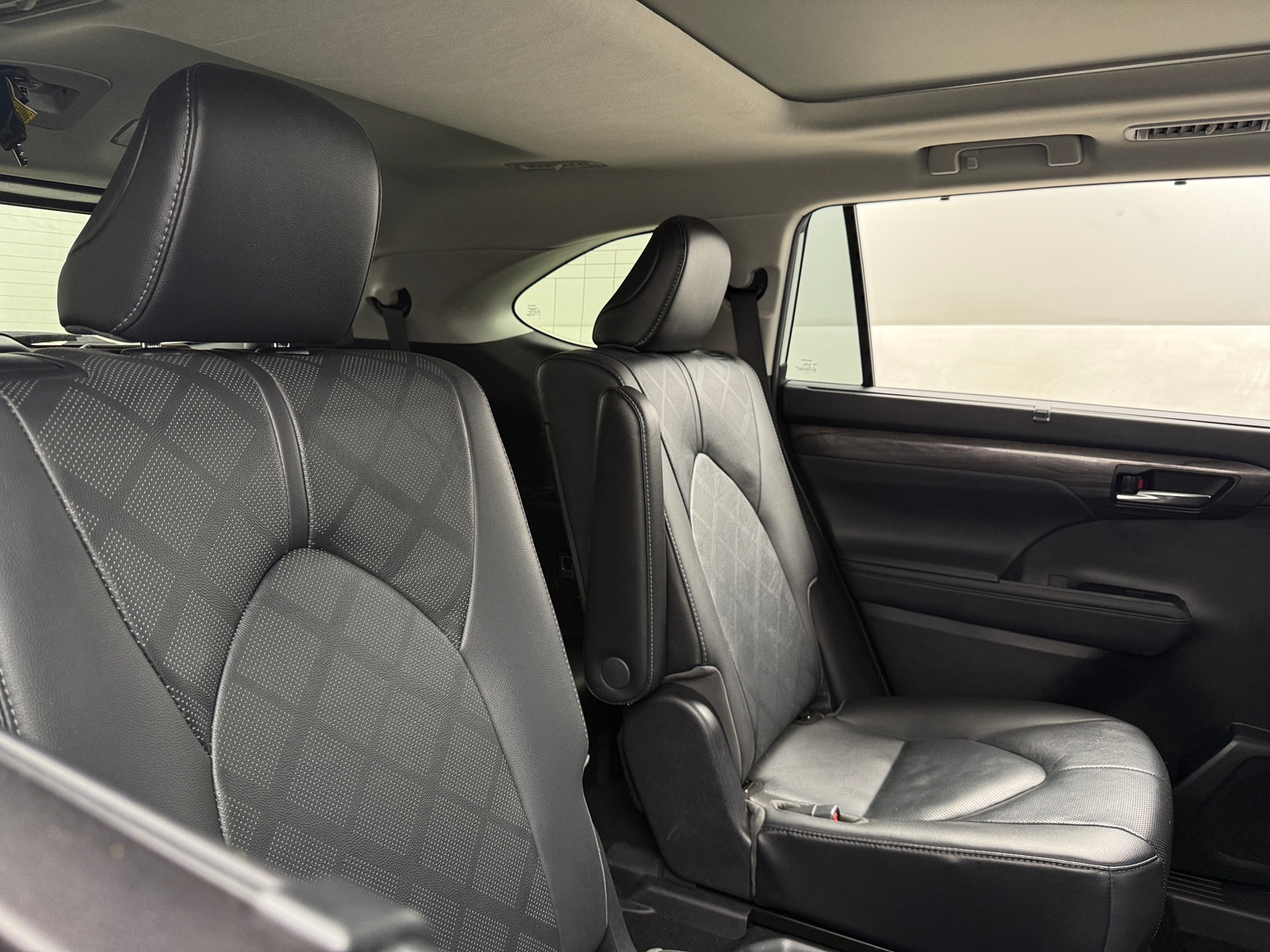 Thumbnail: 2021 Toyota Highlander - 5