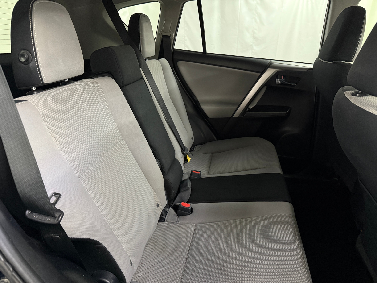 Thumbnail: 2018 Toyota RAV4 - 6