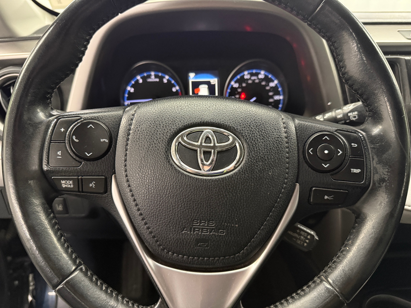 Thumbnail: 2018 Toyota RAV4 - 5