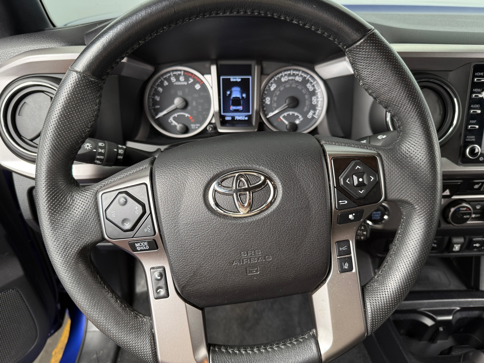 Thumbnail: 2022 Toyota Tacoma - 4
