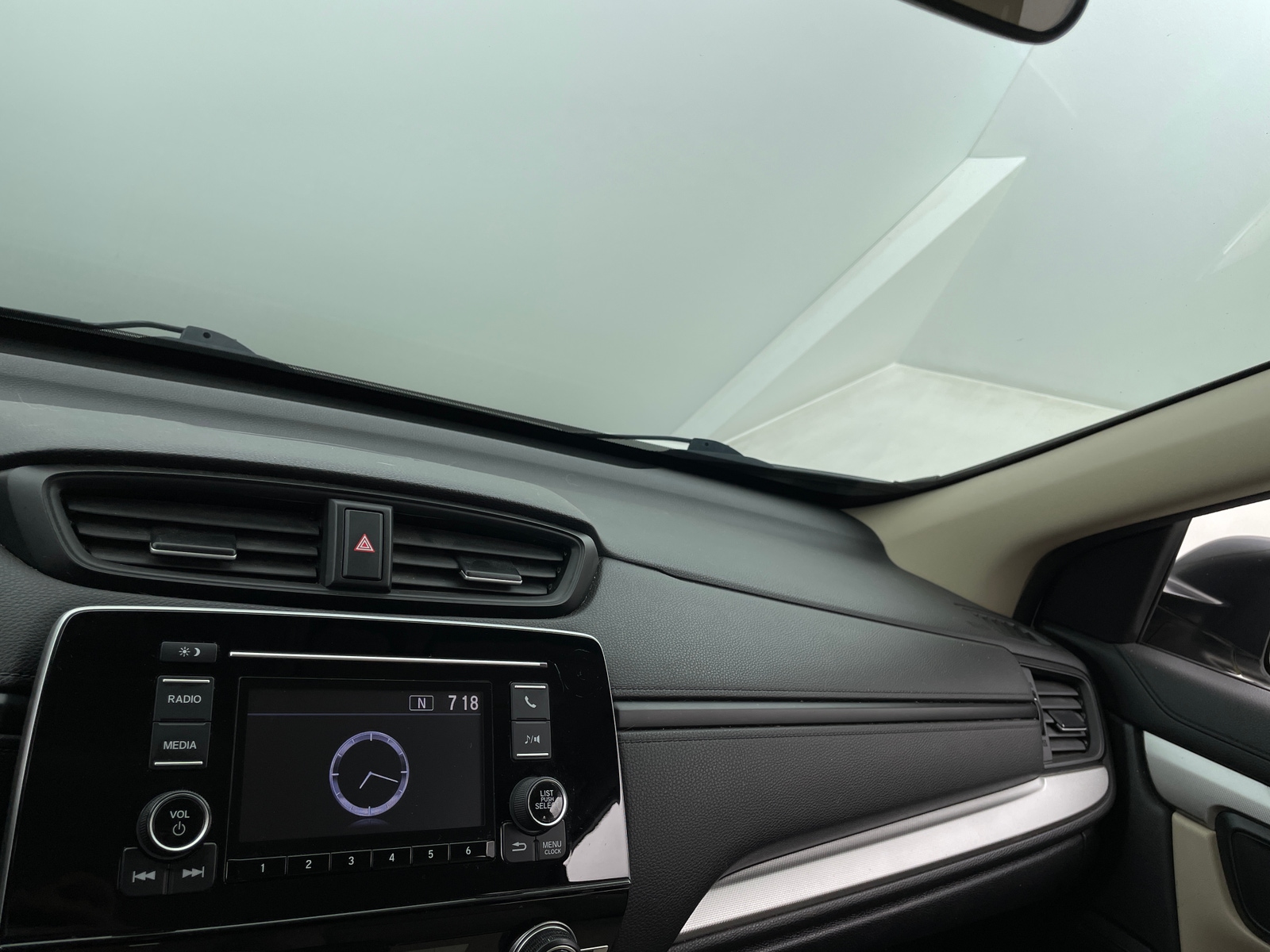 Thumbnail: 2017 Honda CR-V - 4