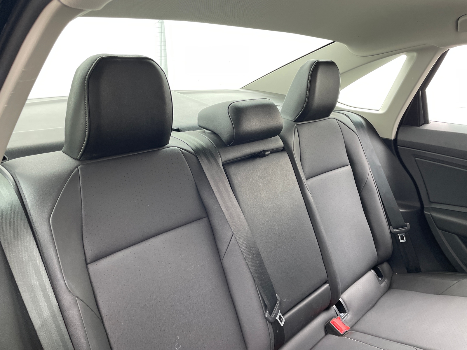 Thumbnail: 2019 Volkswagen Jetta - 5