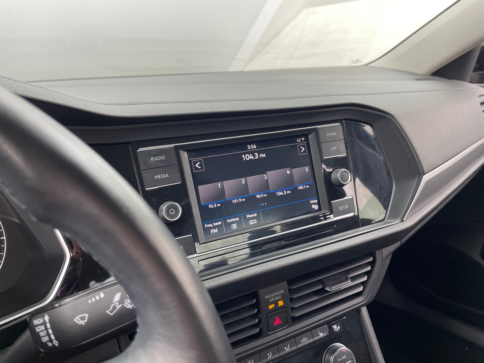 Thumbnail: 2019 Volkswagen Jetta - 3