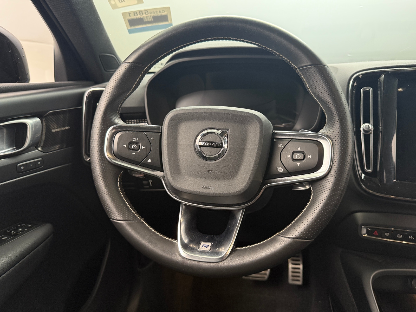 Thumbnail: 2020 Volvo XC40 - 4