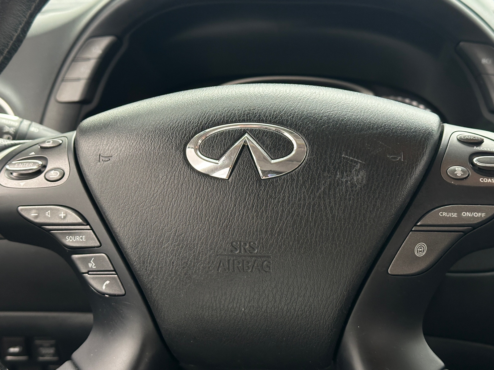 Thumbnail: 2017 INFINITI QX60 - 4