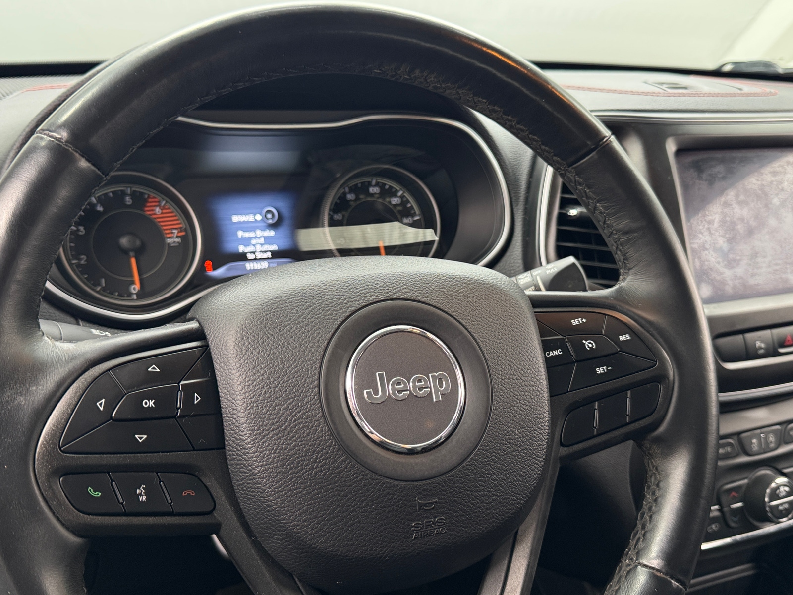 Thumbnail: 2019 Jeep Cherokee - 4