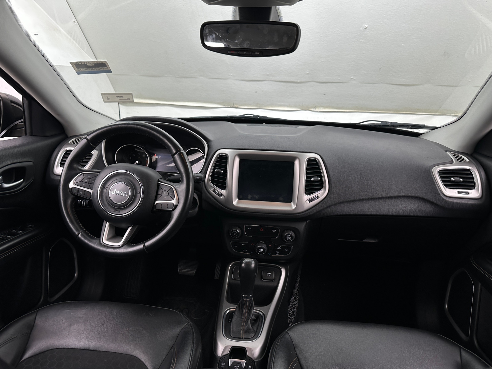 Thumbnail: 2017 Jeep Compass - 3
