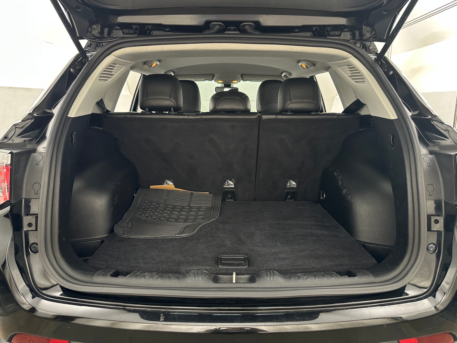 Thumbnail: 2017 Jeep Compass - 7