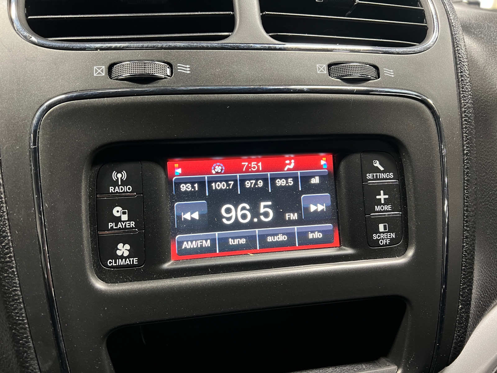 Thumbnail: 2019 Dodge Journey - 4