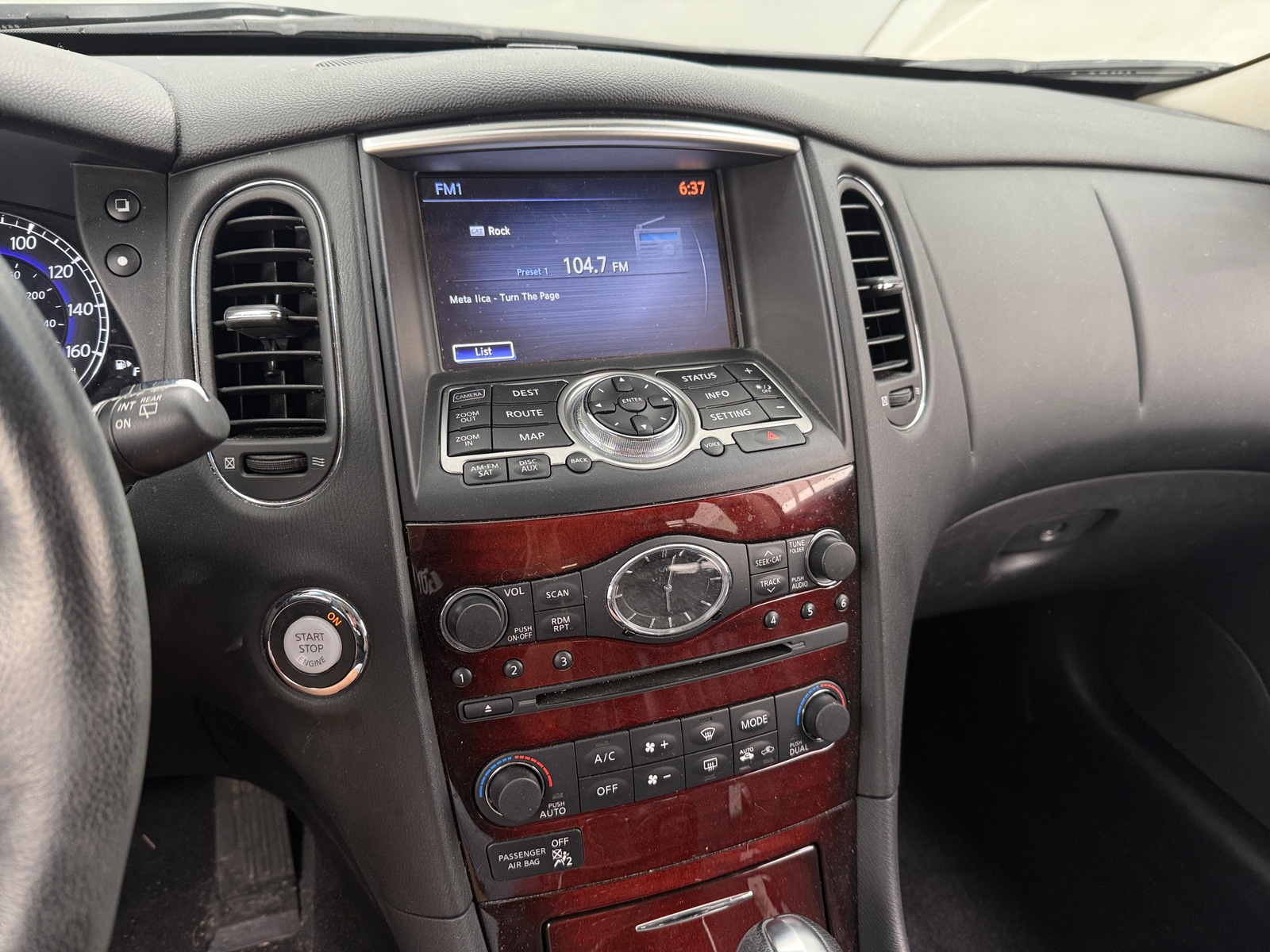 Thumbnail: 2016 INFINITI QX50 - 3