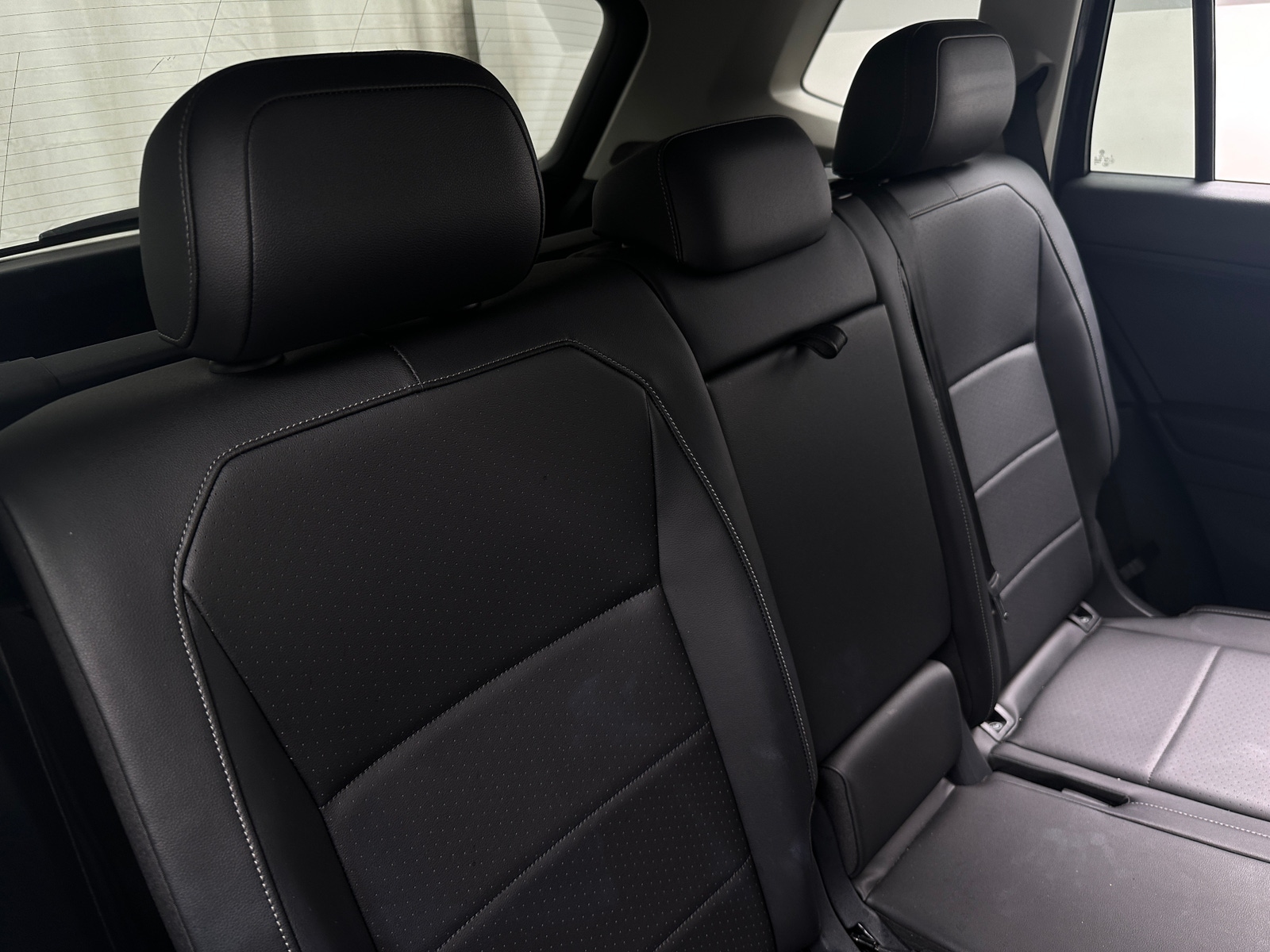 Thumbnail: 2018 Volkswagen Tiguan - 5