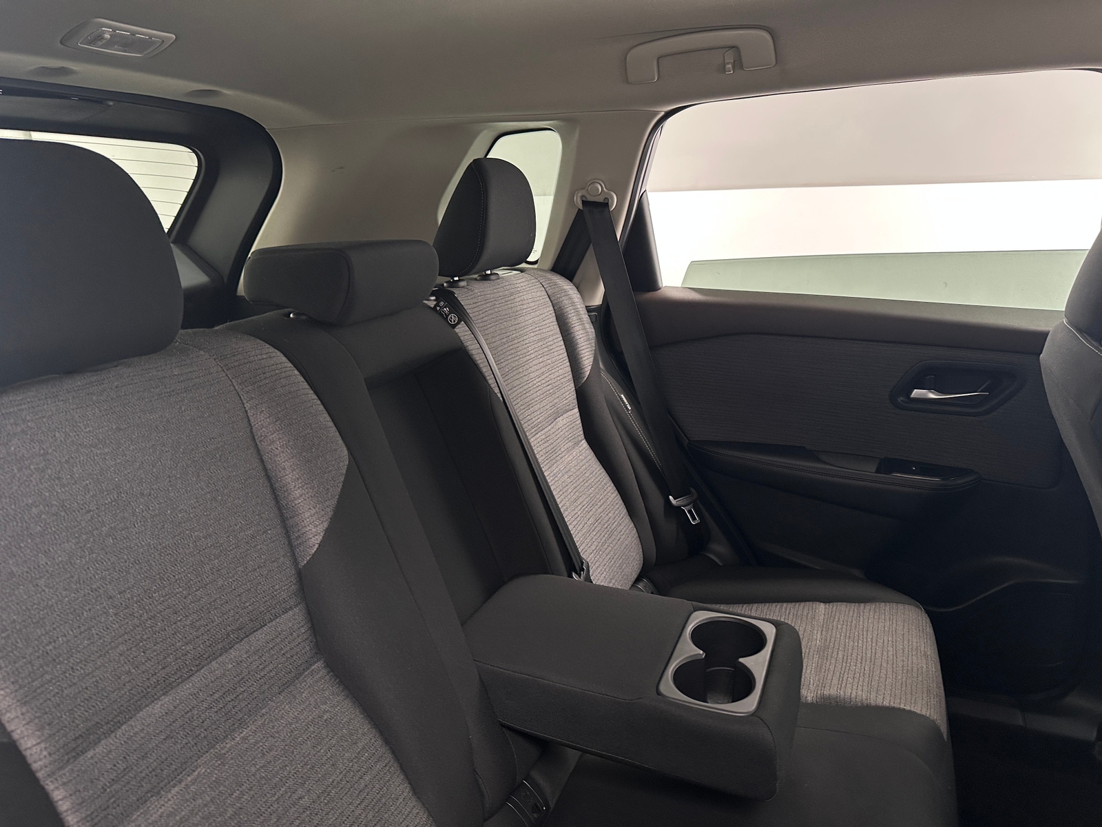 Thumbnail: 2023 Nissan Rogue - 6